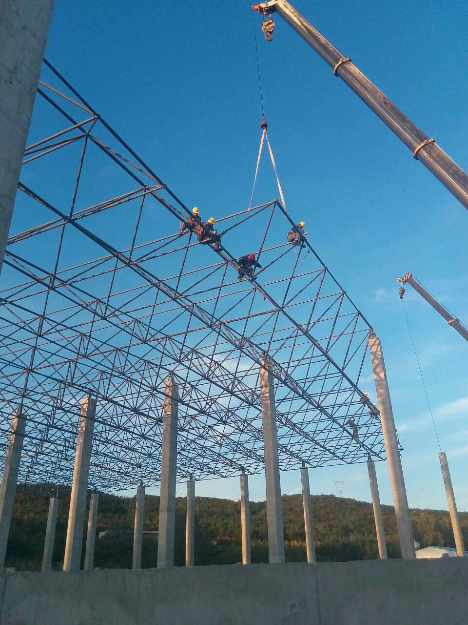 公主岭汪清物流园网架